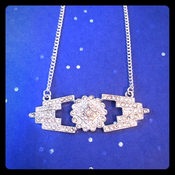 Jewelry - Silver necklace